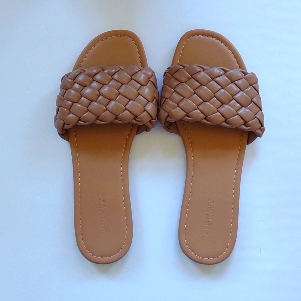 Faux Leather Puffy Braided Sandals